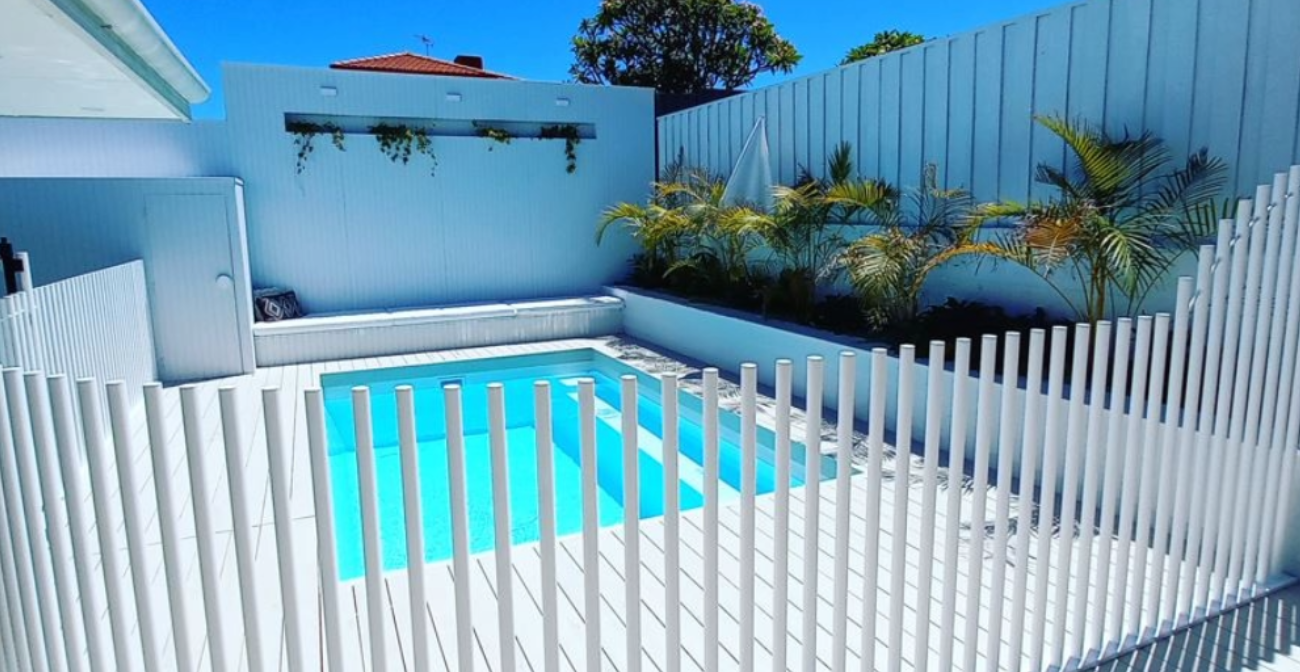 Pool-Fencing